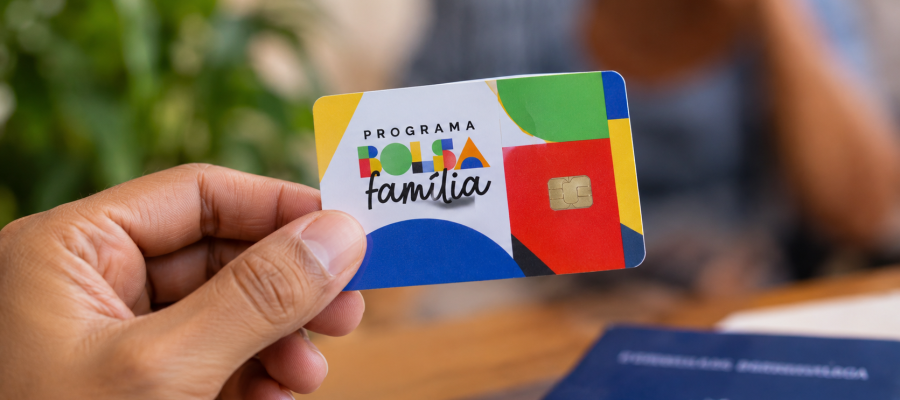 Bolsa Família sobe para R$ 691 em outubro: veja o que muda para as famílias