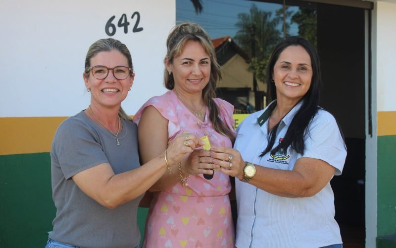 Prefeitura de Juti reforça assistência social com transferência de van para ampliação dos atendimentos